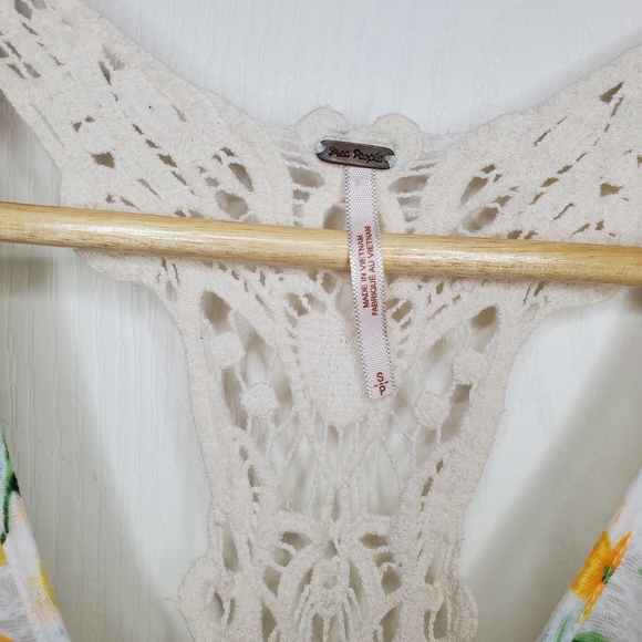 🎈2/$50 Free People Floral & Lace Sleeveless Top - Picture 4 of 9